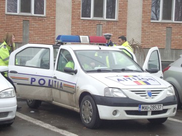 Dosare penale: a „plouat” cu minori depistaţi la volan!